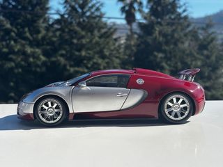 Bugatti Veyron L'Édition Centenaire 1:18