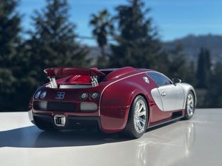Bugatti Veyron L'Édition Centenaire 1:18