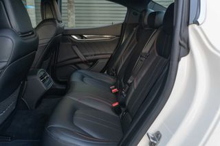 MASERATI GHIBLI  V6 430 CV