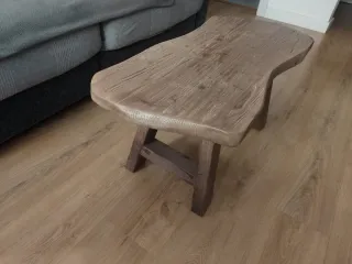 Mesa de centro de madera rústica