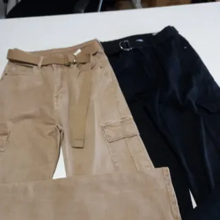 Pantalones Cargo Beige y Negro