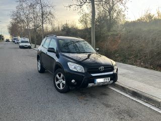 Toyota RAV4 2.0 VVT-i 152 CV