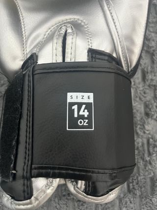 Guantes Boxeo y Kick Boxing Outshock