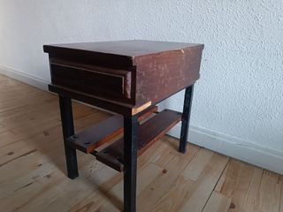 Mesita de noche para restaurar