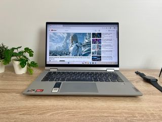 Lenovo IdeaPad Flex 5 – Convertible Premium