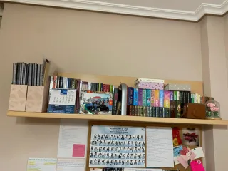 Estantería de madera