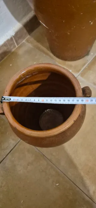 Orza de barro artesanal