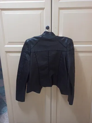 Chaqueta cuero mujer negra