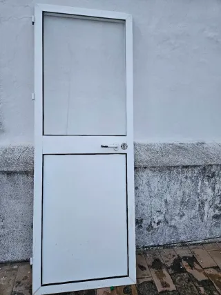 Puerta aluminio con cristal