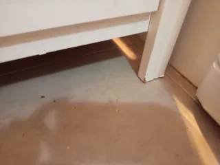 Cómoda blanca de madera Ikea