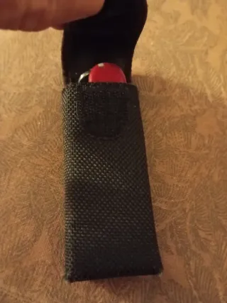 Herramienta Multiusos Victorinox Roja con Funda