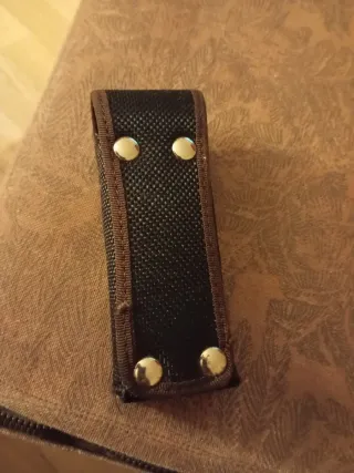 Herramienta Multiusos Victorinox Roja con Funda