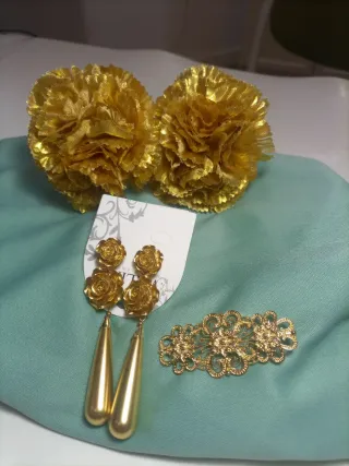 Conjunto Flamenca: Pendientes, Flor y Broche