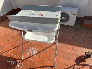 Bañera y cambiador para bebé