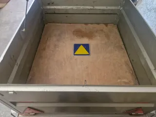 Remolque Memcar con capota rígida