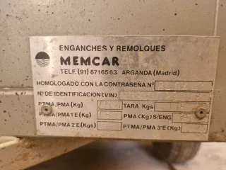 Remolque Memcar con capota rígida