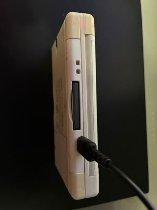 Nintendo DS Lite Blanca -Seminueva- con juego