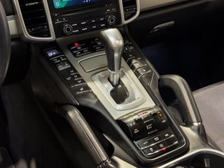 Porsche Cayenne Diesel Platinum Edition