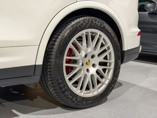 Porsche Cayenne Diesel Platinum Edition