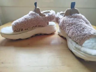 Sandalias Flower Mountain pelo talla 40