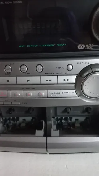 Impianto stereo Aiwa NSX-5223 da riparare