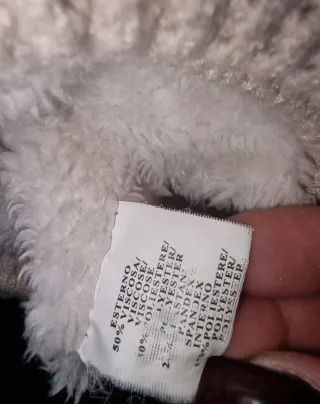 Berretto donna con pon pon beige