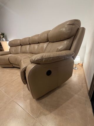 Sofá 4 plazas + sillón eléctrico reclinable