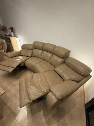 Sofá 4 plazas + sillón eléctrico reclinable
