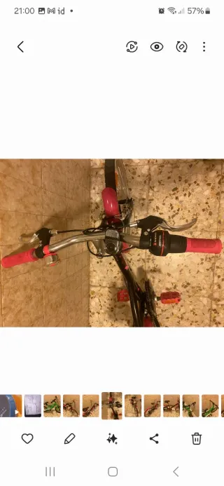 Bicicleta infantil rosa y negra de chicas