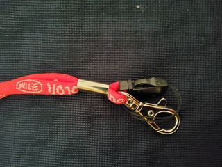 Portachiavi rosso con moschettone