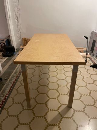 Mesa de madera estilo vintage