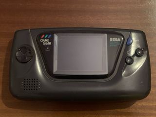 Sega Game Gear + 11 juegos