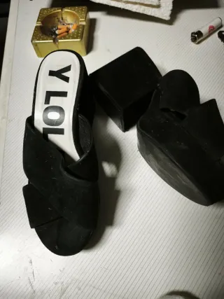 Sandalias Bimba y Lola Negras