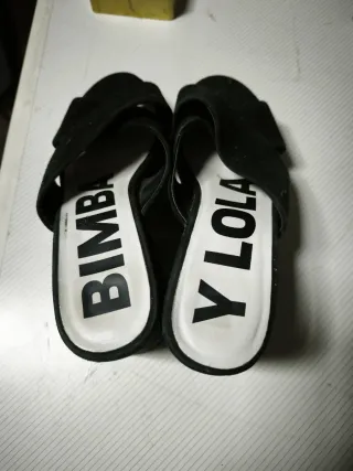 Sandalias Bimba y Lola Negras