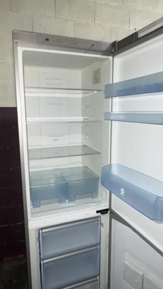 Frigorífico Balay plateado