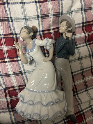 Figura Porcelana Nao Cantares Bailarines