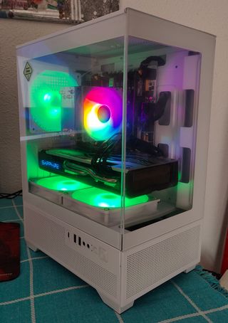 PC Gaming Xeon RX570 32GB ARGB Blanco W11 PC-221