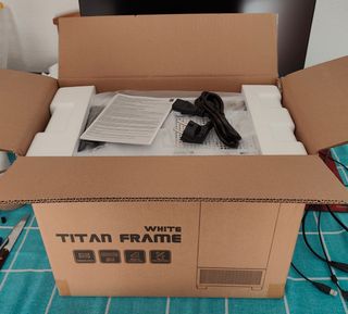 PC Gaming Xeon RX570 32GB ARGB Blanco W11 PC-221