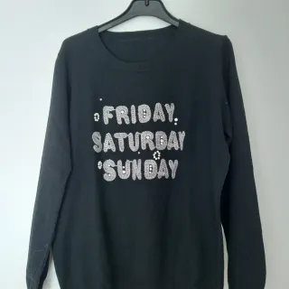 Jersey negro con lentejuelas