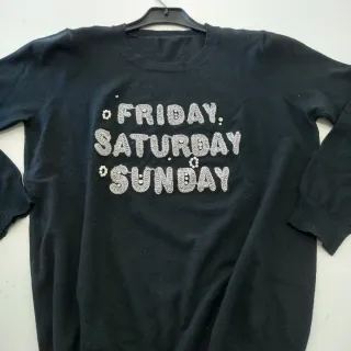 Jersey negro con lentejuelas