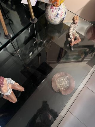 Mesa de cristal doble. Color negro perfecto estado