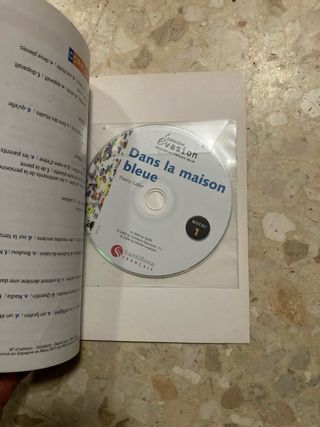 EVASION NIVEAU 1 DANS LA MAISON BLEUE + CD
