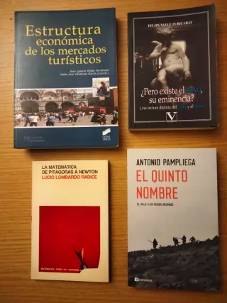Libros variados, tapa blanda, a 15 € cada uno