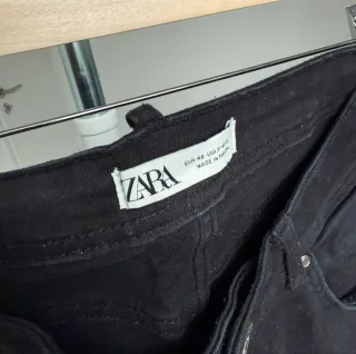 Vaqueros Slim Fit Zara Negro Chico