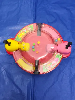 Juego tragabolas. 2 jugadores. Mayores 4 años