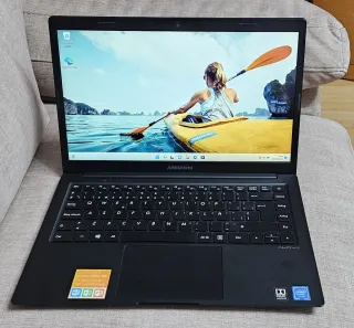 Portátil Medion E4251