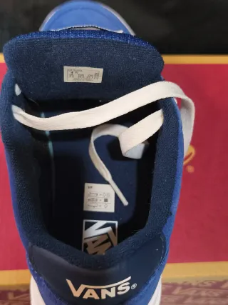 Zapatillas Vans Azules y Blancas