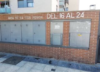 Alquilo plaza garaje en Osa Menor 16, Móstoles