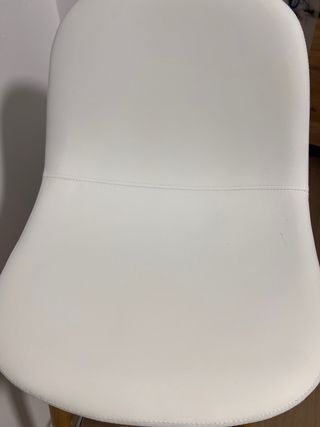 VENDO DOS SILLAS IGUALES A 55 euros  las dos