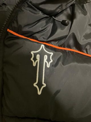 Chaqueta Trapstar Negra con Detalles Naranja